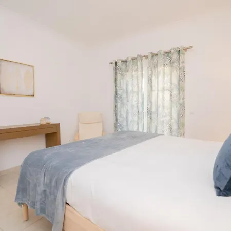Vakantiehuis 37 *