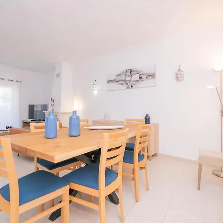Vakantiehuis 37 *